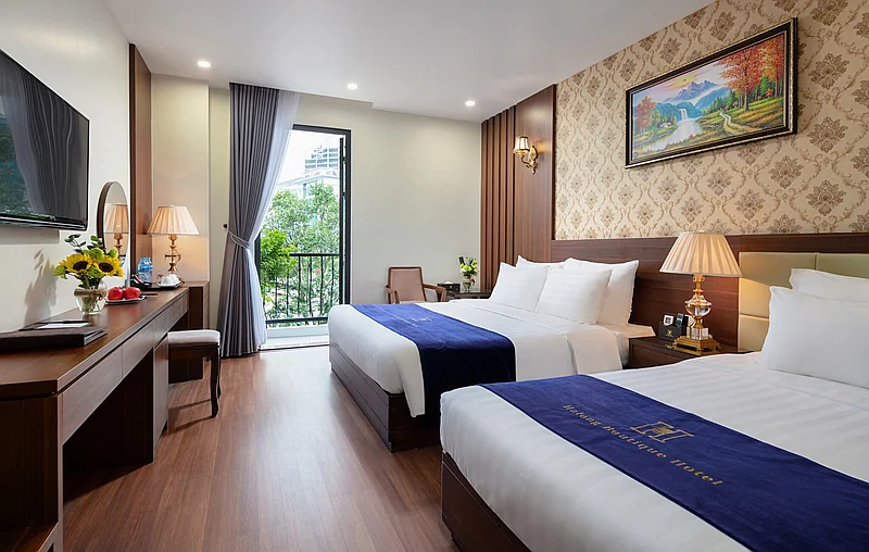 https://cdn.dulich24h.comKhách sạn Hạ Long – View vịnh, gần bãi biển 2025